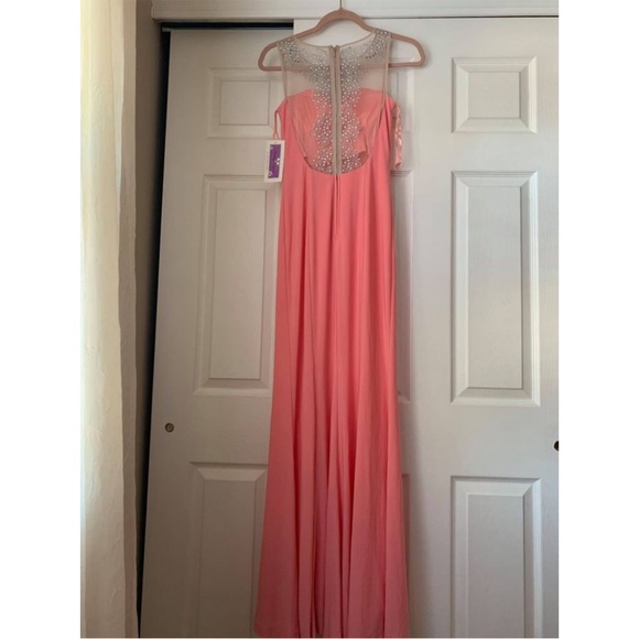 Adriana Papel pink gown - Picture 5 of 8